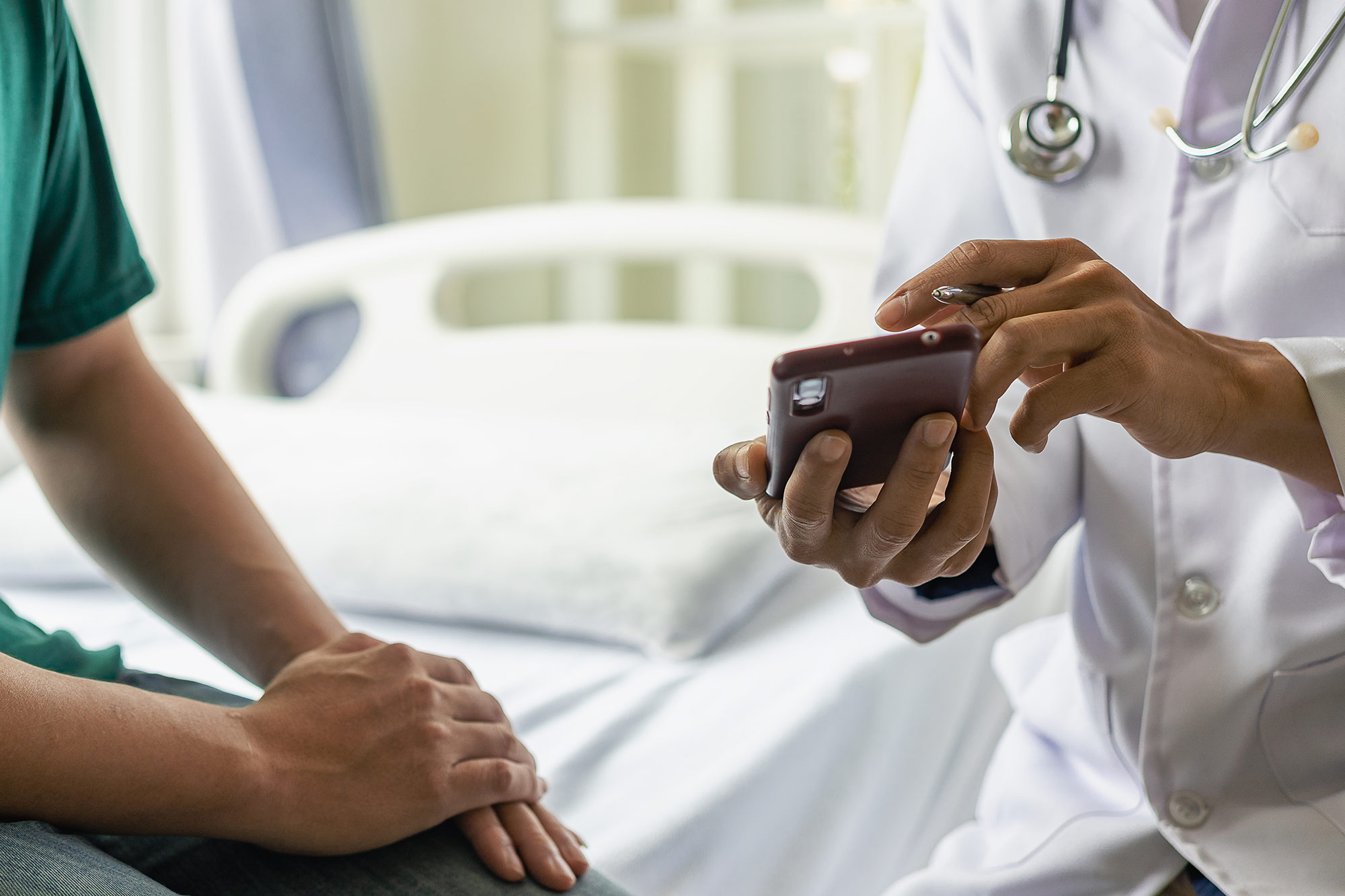 Revolutionizing Healthcare Communication with SMS Revolutionizing Healthcare Communication with SMS
